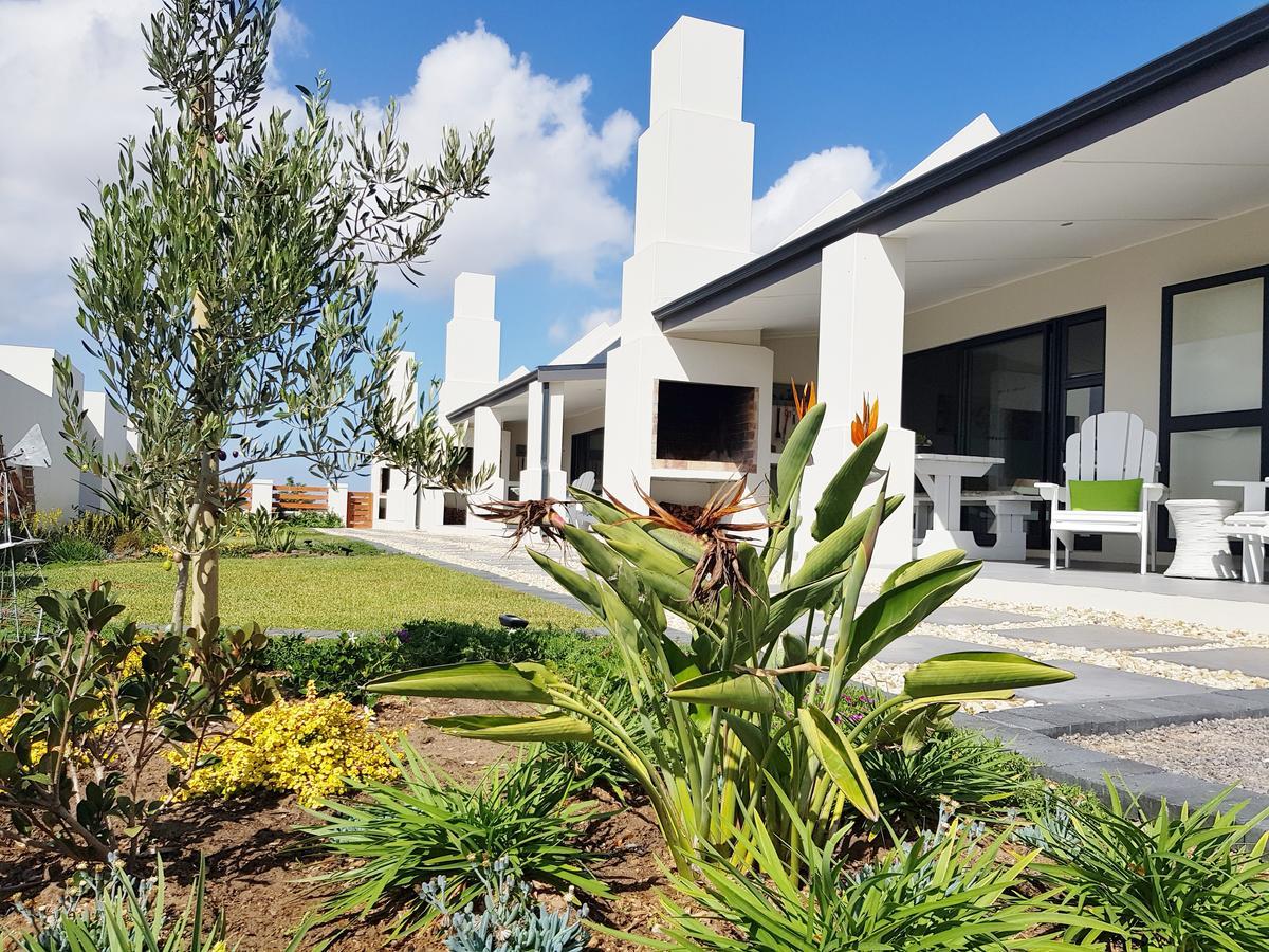 Three Feathers Cottages Langebaan Extérieur photo