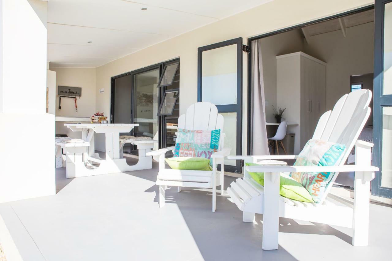 Three Feathers Cottages Langebaan Extérieur photo