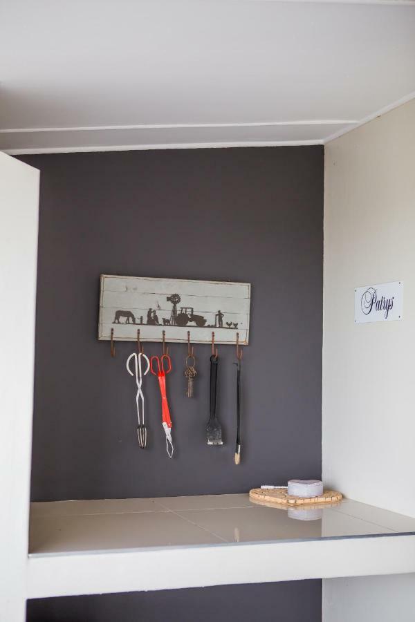 Three Feathers Cottages Langebaan Extérieur photo